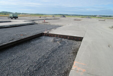 911TH Airlift Wing Reseal Joints East Apron